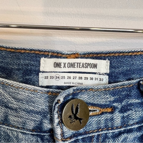 ❄️ ONE Teaspoon Awesome Baggies Tapered Rolled Cuffs Distressed Jeans - Picture 4 of 10